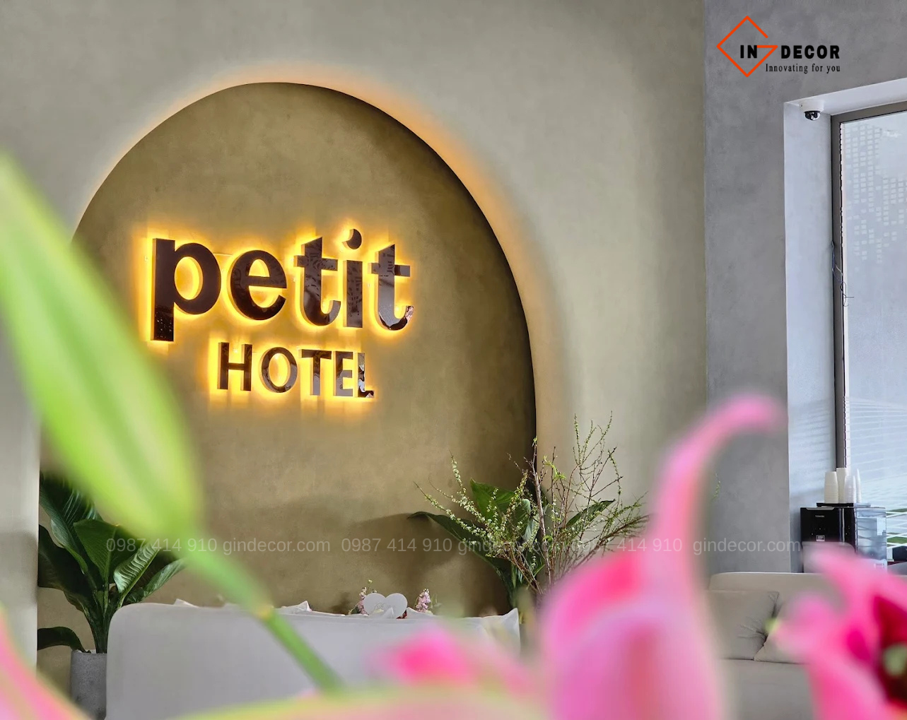 Petit Hotel Thu Dau Mot 01-